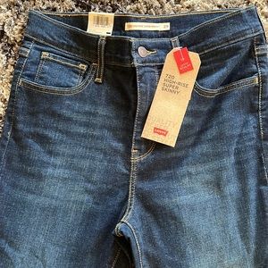 Woman’s Levi Jeans